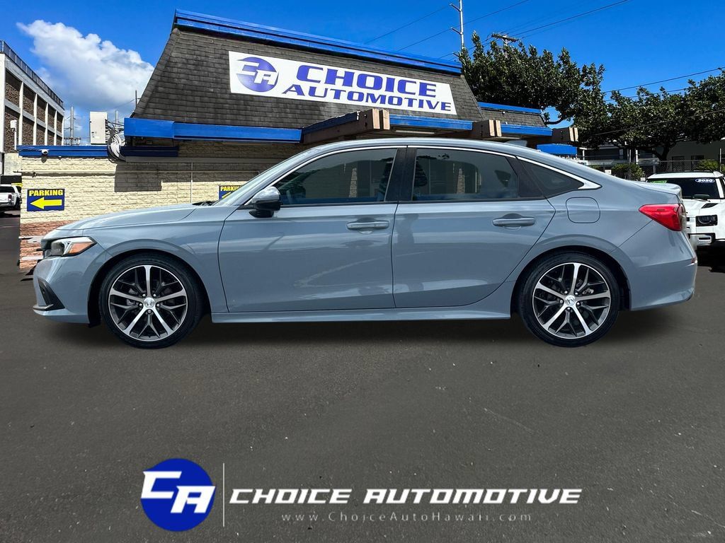 Used 2022 Honda Civic Touring image 3