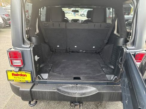 Used 2018 Jeep Wrangler Unlimited Sport S image 15
