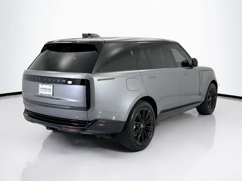 Certified 2025 Land Rover Range Rover Long Wheelbase SE AWD/4WD image 5