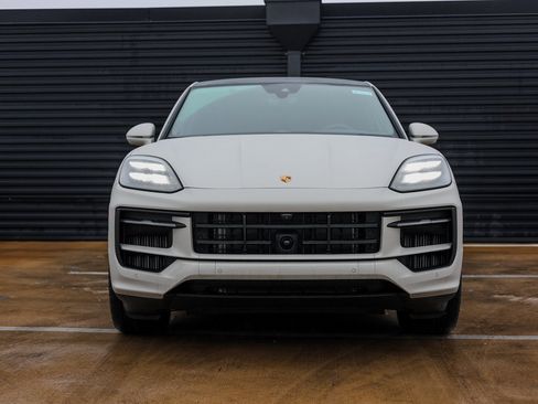 New 2026 Porsche Cayenne E-Hybrid Coupe image 10