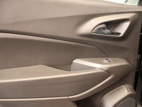 New 2026 Chevrolet Trax LT w/ LT Convenience Package FWD image 25