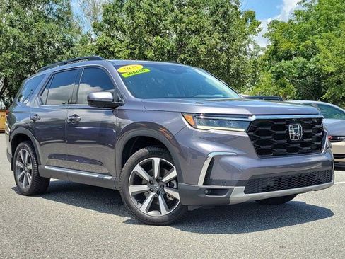 Used 2025 Honda Pilot Elite image 36