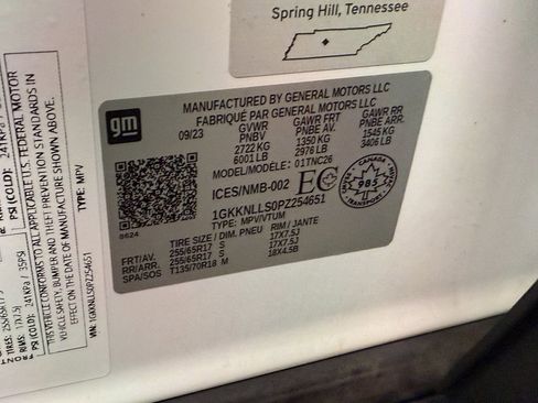 Used 2023 GMC Acadia AT4 image 56