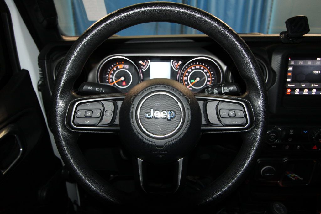 Used 2022 Jeep Wrangler Unlimited Sport AWD/4WD image 10