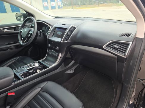 Used 2019 Ford Edge SEL w/ Equipment Group 201A FWD image 24