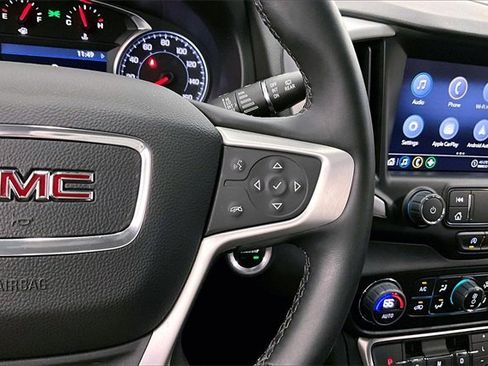 Used 2023 GMC Terrain SLT w/ Tech Package image 24
