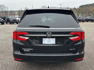Used 2024 Honda Odyssey Elite video 4