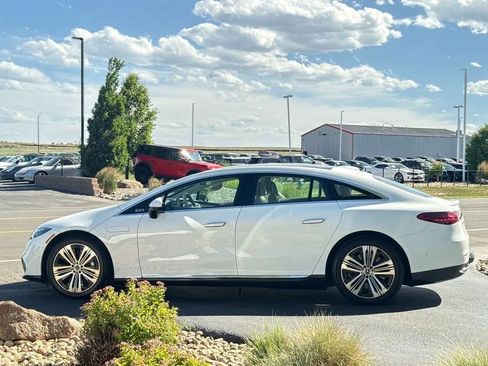 Used 2022 Mercedes-Benz EQS 450+ Sedan image 8