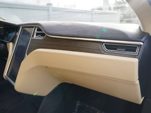 Used 2014 Tesla Model S P85D image 61