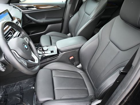 Used 2023 BMW X3 xDrive30i w/ Convenience Package image 9