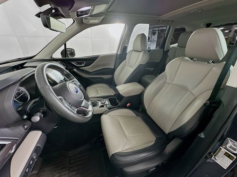 Used 2023 Subaru Forester Limited w/ Popular Package #2 AWD/4WD image 13