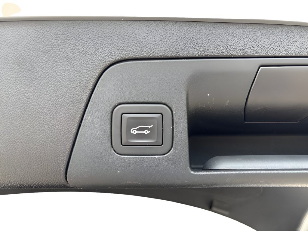 Used 2024 Buick Envision Avenir AWD/4WD image 31