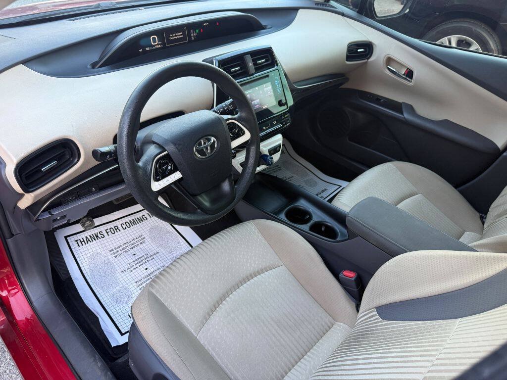 Used 2016 Toyota Prius Two FWD image 15