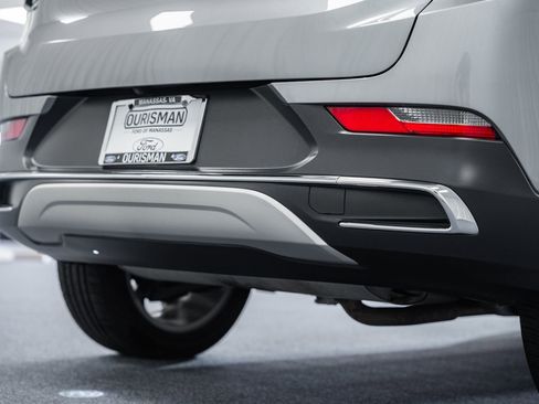 Used 2023 Buick Encore GX Essence w/ Experience Buick Package image 21