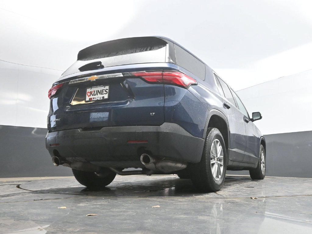 Used 2023 Chevrolet Traverse LT FWD image 35