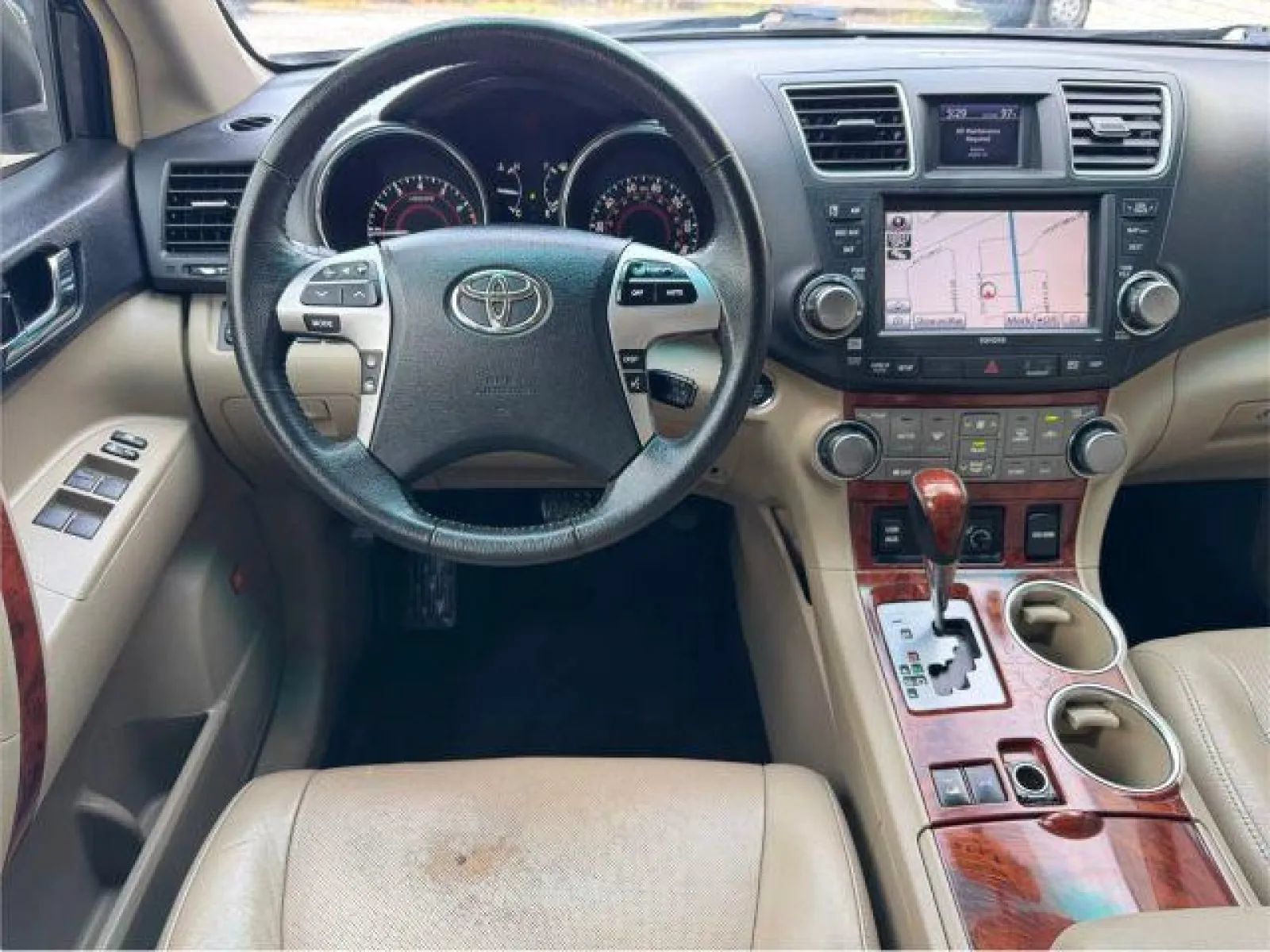 Used 2012 Toyota Highlander Limited w/ Tow Pkg AWD/4WD image 34
