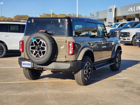 New 2025 Ford Bronco Outer Banks image 5