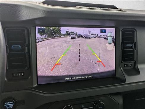 Used 2024 Ford Bronco Black Diamond image 13