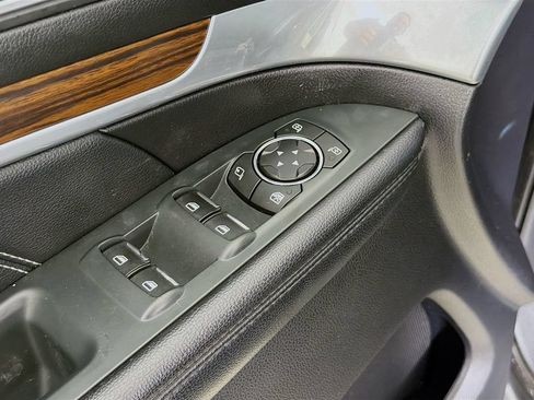 Used 2016 Ford Explorer Limited w/ Equipment Group 301A FWD image 19