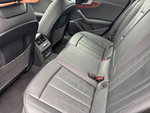 Used 2022 Audi A5 2.0T Premium image 12