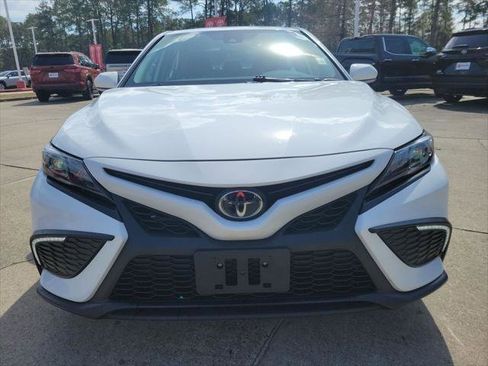 Certified 2024 Toyota Camry SE w/ Convenience Package image 4