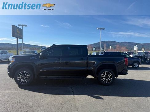 Used 2021 GMC Sierra 1500 AT4 w/ AT4 Preferred Package image 4