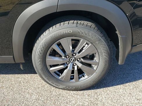 New 2025 Nissan Pathfinder SV w/ Black Appearance Package image 3