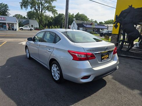Used 2019 Nissan Sentra SV FWD image 2
