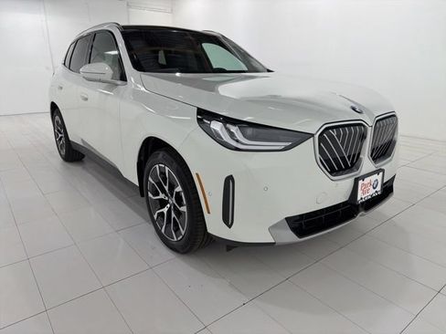 Used 2026 BMW X3 xDrive30i w/ Premium Package AWD/4WD image 7