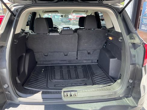 Used 2019 Ford Escape SE AWD/4WD image 18