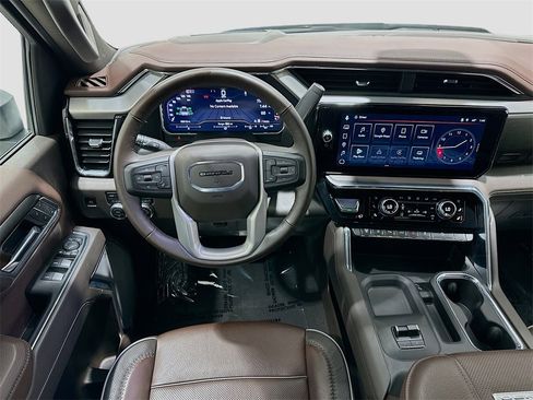 Used 2025 GMC Sierra 2500 Denali w/ Denali Reserve Package image 24