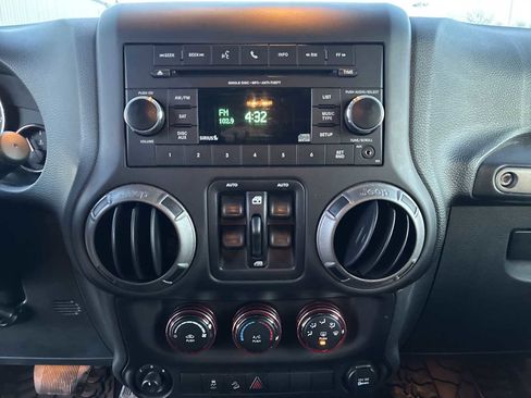 Used 2016 Jeep Wrangler Unlimited Sport w/ Quick Order Package 24S image 13