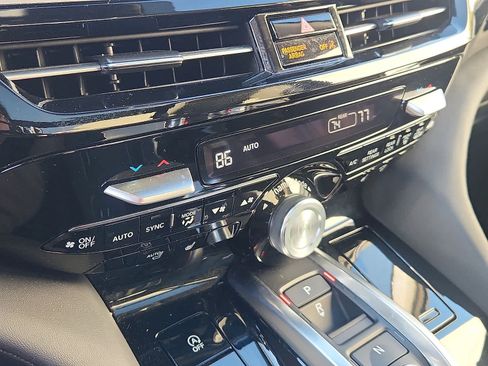 Certified 2025 Acura MDX w/Technology Package image 18