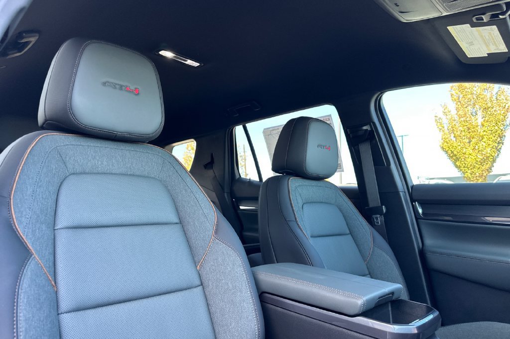New 2027 GMC Terrain AT4 w/ Convenience Package III AWD/4WD image 21