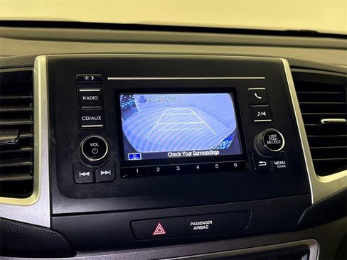 Used 2016 Honda Pilot LX image 25