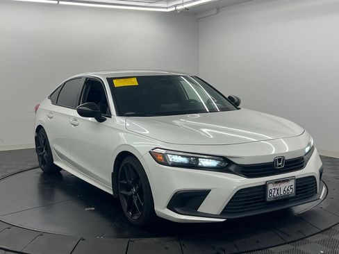 Used 2022 Honda Civic Sport image 3