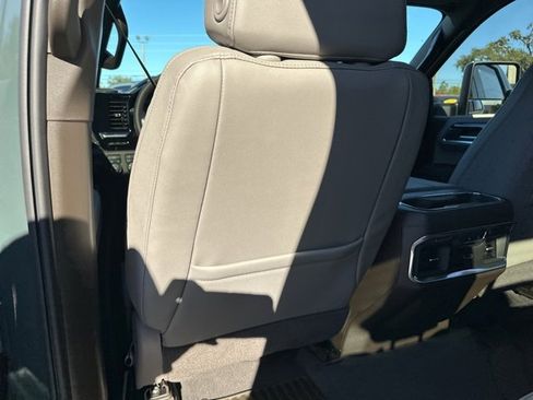 New 2026 Chevrolet Silverado 1500 LTZ w/ LTZ Premium Package image 39