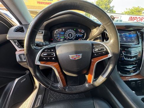 Used 2017 Cadillac Escalade ESV Premium Luxury image 33