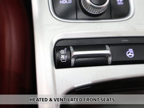 Used 2019 Kia Stinger GT1 image 9