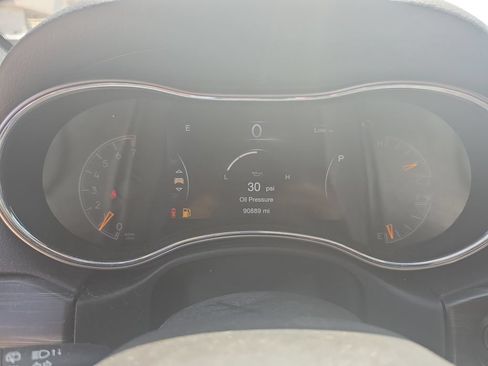Used 2020 Jeep Grand Cherokee Altitude AWD/4WD image 9