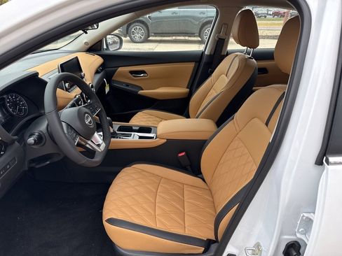 New 2025 Nissan Sentra SV w/ SV Premium Package image 11