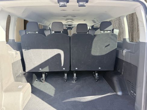 Used 2023 Ford Transit 350 XLT image 59