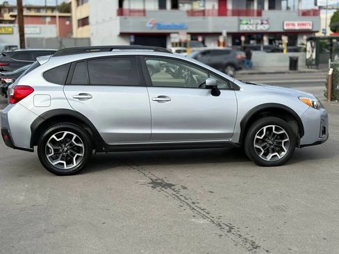 Used 2017 Subaru Crosstrek 2.0i Premium image 21