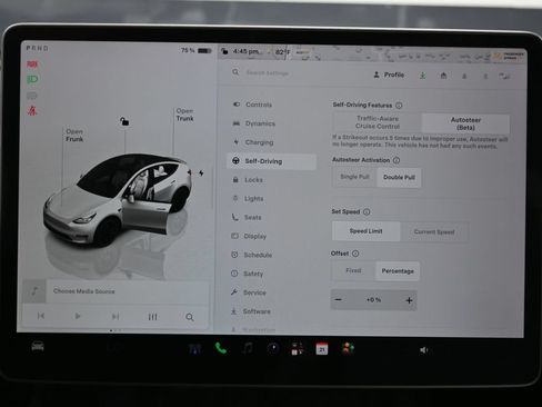 Used 2023 Tesla Model Y Performance AWD/4WD image 27
