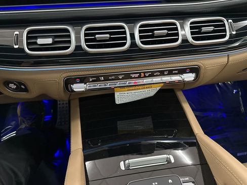 New 2026 Mercedes-Benz GLS 580 4MATIC image 18