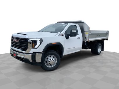 New 2025 GMC Sierra 3500 Pro w/ Convenience Package
