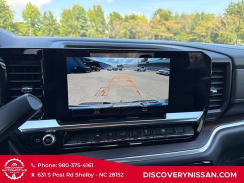 Used 2025 GMC Sierra 1500 SLT AWD/4WD image 17