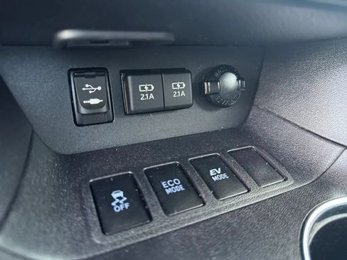 Used 2019 Toyota Highlander Limited Platinum w/ Carpet Mat Package (TMS) AWD/4WD image 30