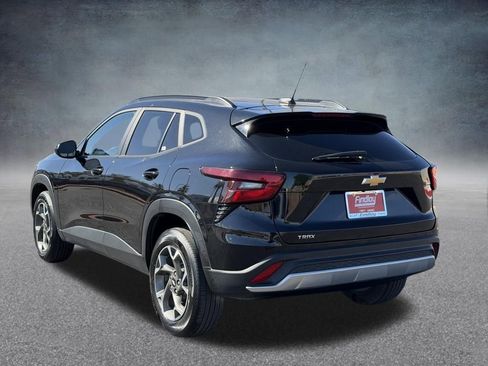 Used 2024 Chevrolet Trax LT image 6