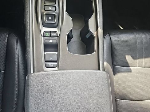 Used 2019 Honda Accord Touring image 20